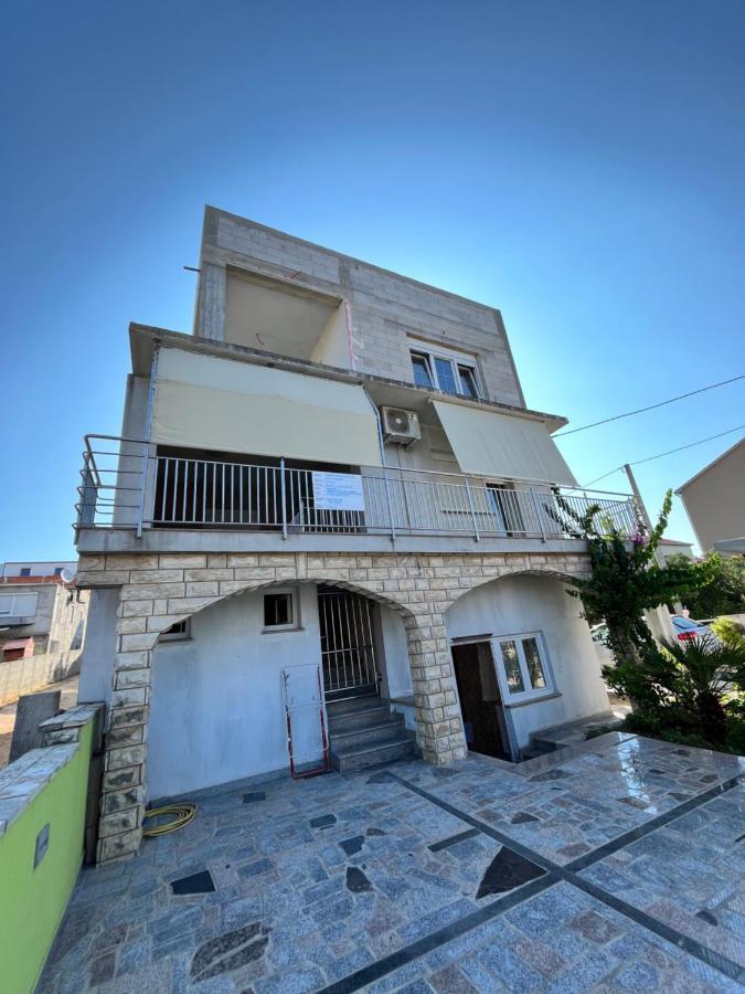 Apartmani Lamani Bibinje Ngoại thất bức ảnh